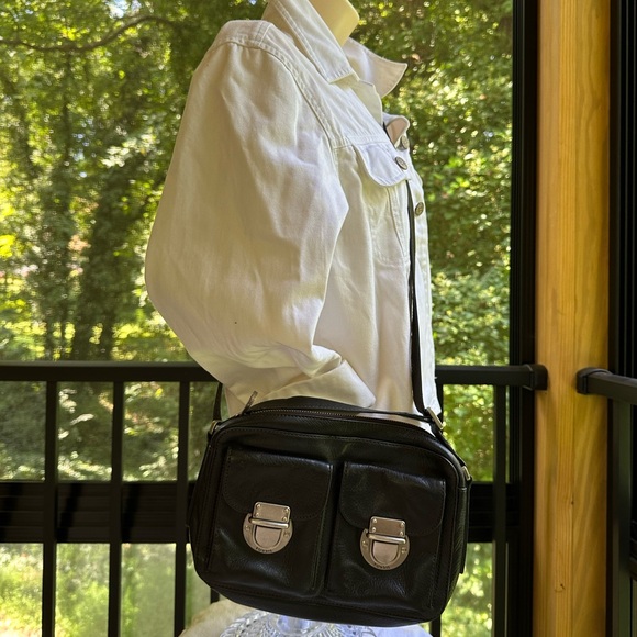 Fossil Leather Riley Top Zip Crossbody - Black - Picture 3 of 16